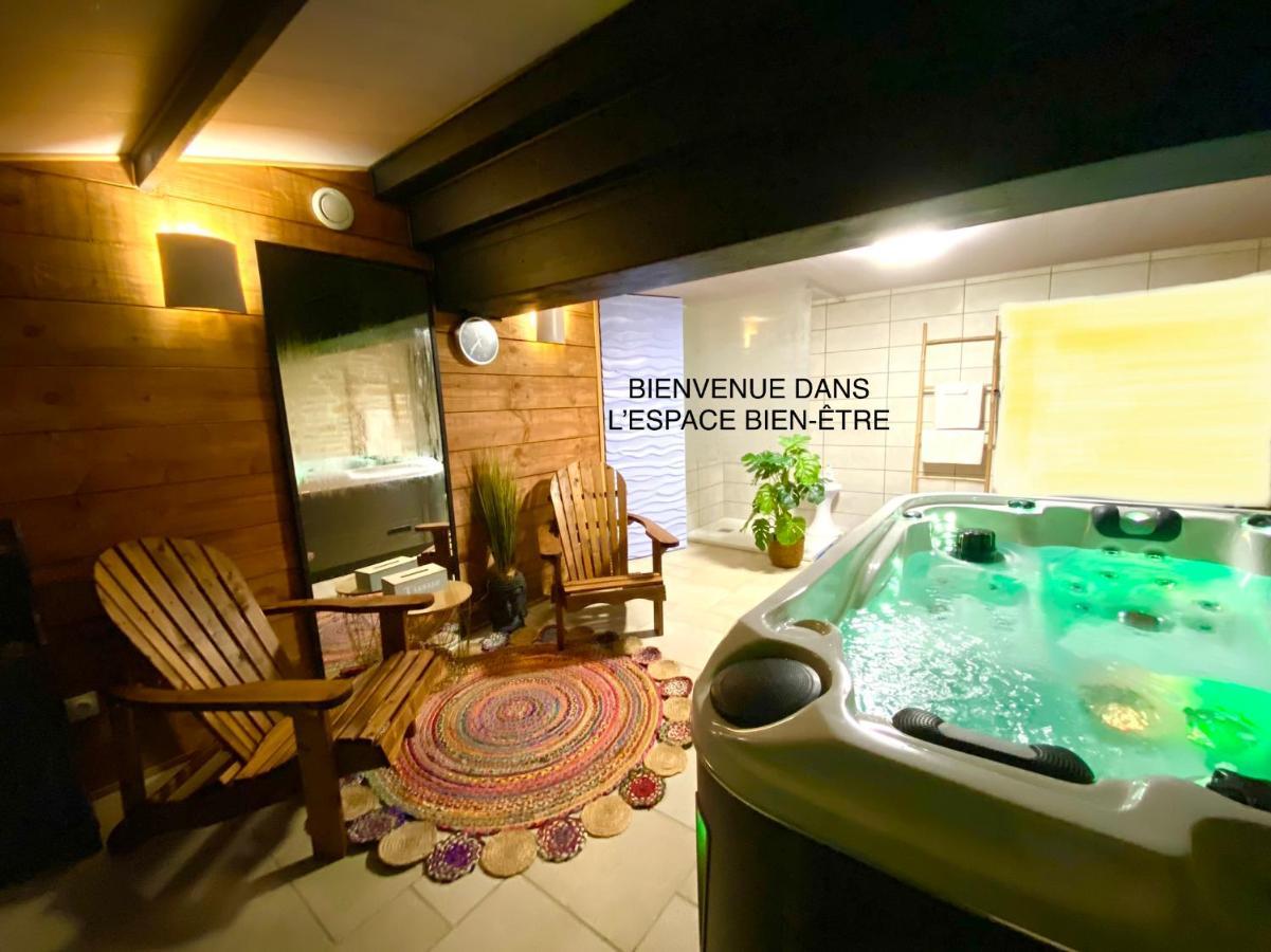 Le Cocon Boheme - Maison Climatisee Au Coeur De Sarlat - Parking - Piscine Chauffee - Spa Et Massages Exterior photo